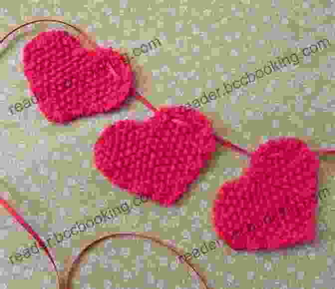 Little French Hearts Garland Knitting Pattern