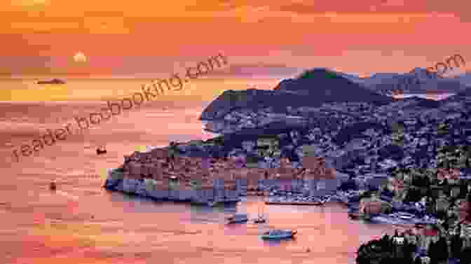 Panoramic View Of Dubrovnik City At Sunset How To Photograph Dubrovnik Croatia